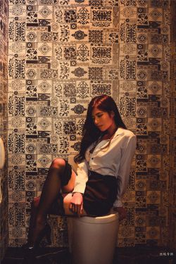 《好湿好大硬得深一点动态图》